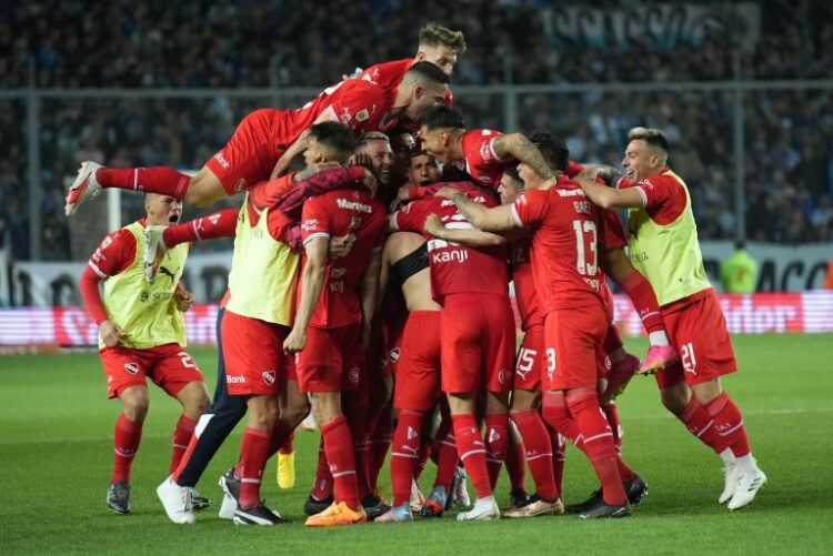 Independiente le ganó a Racing y se quedó con el clásico de Avellaneda