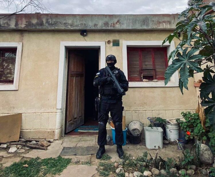 Incautaron LSD y marihuana en un domicilio del barrio Sargento Cabral