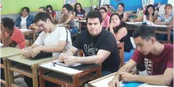 Creció la matrícula de egreso en las secundarias para adultos