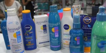 Protegerse del sol, un privilegio: los protectores solares aumentan hasta un 300%