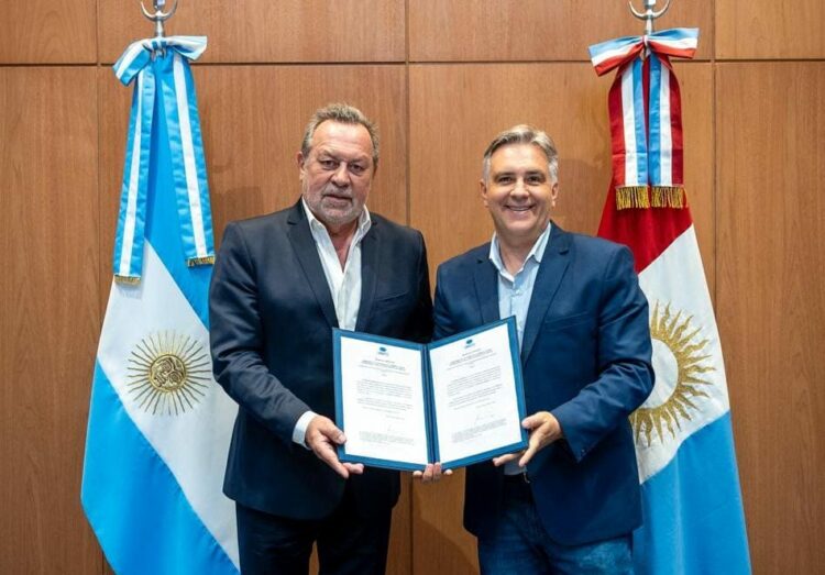 Llaryora y una foto que alimenta el armado del "partido cordobés”