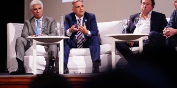 Llaryora, preocupado por los fondos que resignaría Córdoba por los cambios en Ganancias