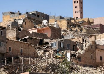Más de 1300 muertos y 1832 heridos tras potente terremoto en Marruecos