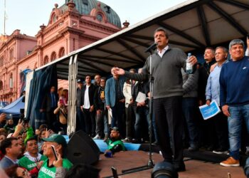 Massa anunció que el piso de Ganancias sube hasta 1.770.000 pesos