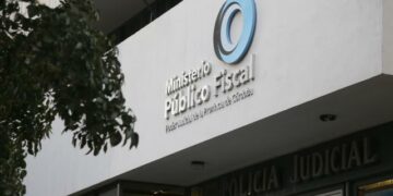 Desarticulan una red que emitía certificados truchos de Bomberos a establecimientos comerciales