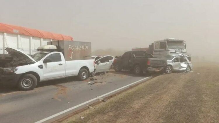 El choque múltiple en la ruta 13 ocurrió entre Villa del Rosario y Luque.