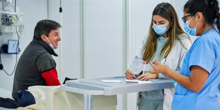 Denuncian demoras de tres meses para  pagar prácticas médicas y estudios.