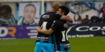 Racing volvió a ganar y quedó a un paso de la salvación