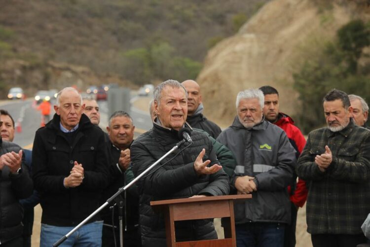 Schiaretti habilitó otro tramo de la autovía ruta 5