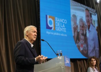 Schiaretti reivindicó el rol del Estado en tiempos de crisis