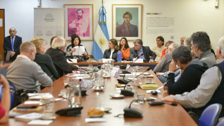 Diputados comenzó a debatir la rebaja de la jornada laboral