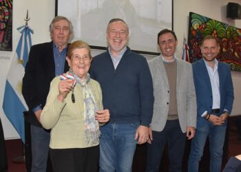 La Provincia entregó pulsadores de alarmas comunitarias en Villa María