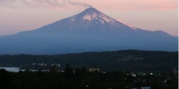 Elevan a naranja el nivel de alerta por mayor actividad sísmica del volcán Villarica