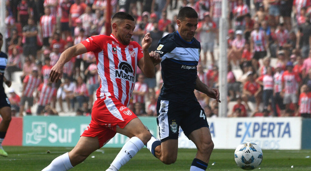 Instituto y Gimnasia empataron 1 a 1 en Alta Córdoba