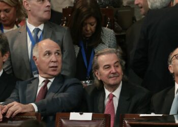 La comisión de juicio político de Diputados notificó los cargos provisionales a jueces de la Corte