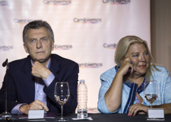 Carrió rechazó la decisión del PRO y apuntó contra Macri: «Siempre jugó para Milei y la destrucción de JxC»
