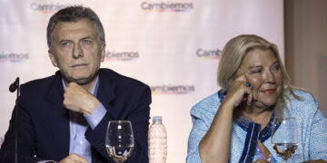 Carrió rechazó la decisión del PRO y apuntó contra Macri: «Siempre jugó para Milei y la destrucción de JxC»