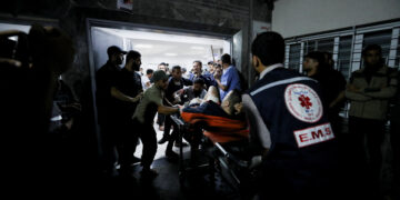 Un bombardeo en un hospital de Gaza deja al menos 200 muertos