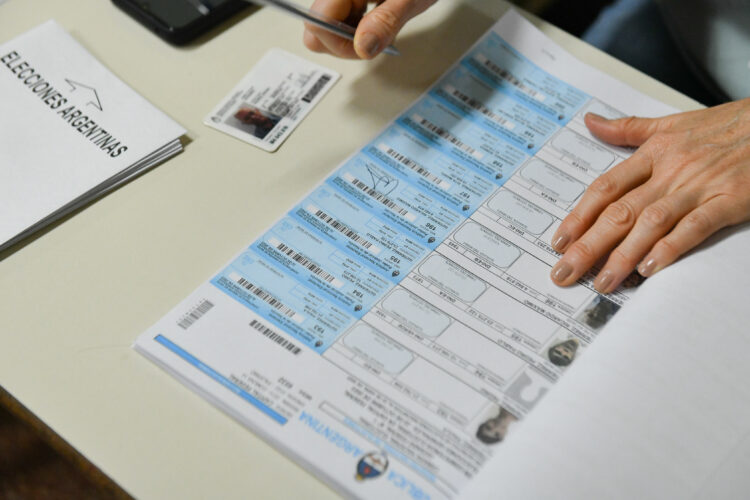 Volvieron las denuncias cruzadas entre JxC y UxP durante la jornada electoral