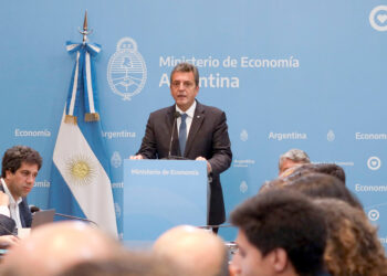 Economía anunció un nuevo dólar diferencial para todo el sector exportador