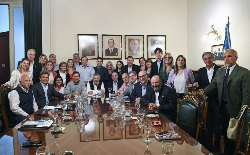 Senadores de JxC sellaron la unidad con una postura neutral