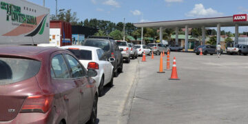 Estiman la normalización del abastecimiento de combustibles en las próximas horas