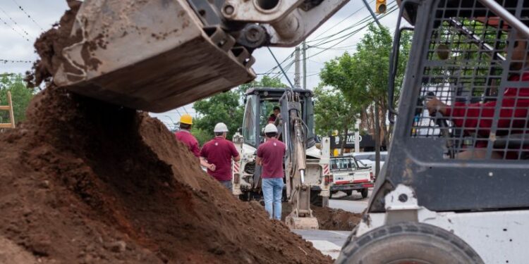 Corte total en ambas manos de la Av. Recta Martinolli por obras de Aguas Cordobesas