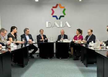 La Daia invitó a Massa y Milei a un encuentro en apoyo a Israel frente al ataque de Hamás