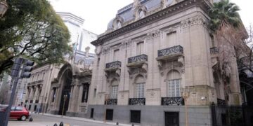 El gobierno está en contacto con Israel para ubicar a los argentinos secuestrados por Hamás