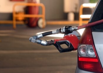 Comienza a normalizarse el abastecimiento de combustibles