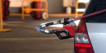 Comienza a normalizarse el abastecimiento de combustibles