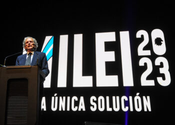 La propuesta de La Libertad Avanza de cortar relaciones diplomáticas con el Vaticano acumula críticas