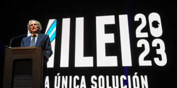 La propuesta de La Libertad Avanza de cortar relaciones diplomáticas con el Vaticano acumula críticas