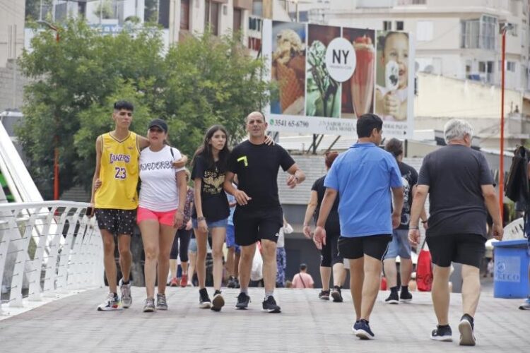 Córdoba espera gran cantidad de turistas para el finde extra largo: los destinos más elegidos