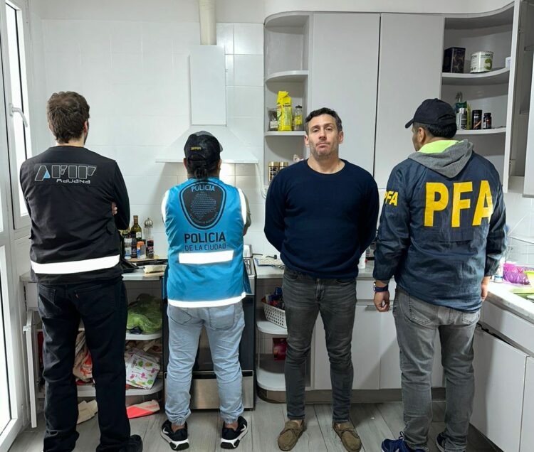 Detuvieron al hombre que se burló de la azafata de Aerolíneas