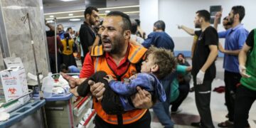 Estupor mundial: no hay lugares seguros en Gaza tras la matanza en un hospital