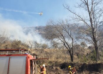 La Provincia asiste a localidades afectadas por incendios