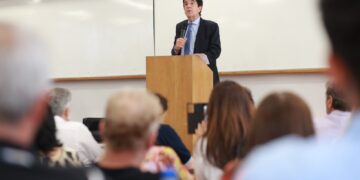 Melconian calificó de “vigilante” al ministro y candidato Massa