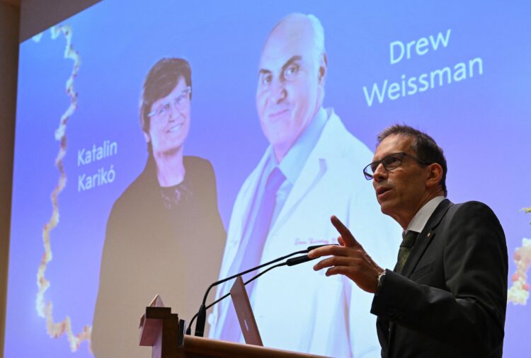 El Premio Nobel de Medicina fue para dos científicos que posibilitaron la vacuna contra el Covid-19