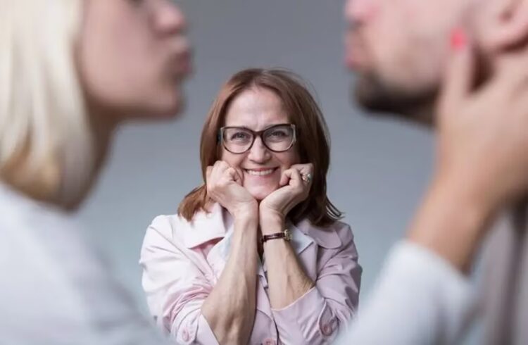 Estas son las razones por las que hoy se festeja el Día Mundial de la Suegra