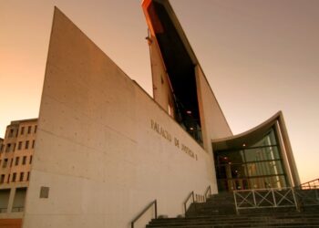 Condenan a un médico de ECCO a ocho años de cárcel por abusar a pacientes