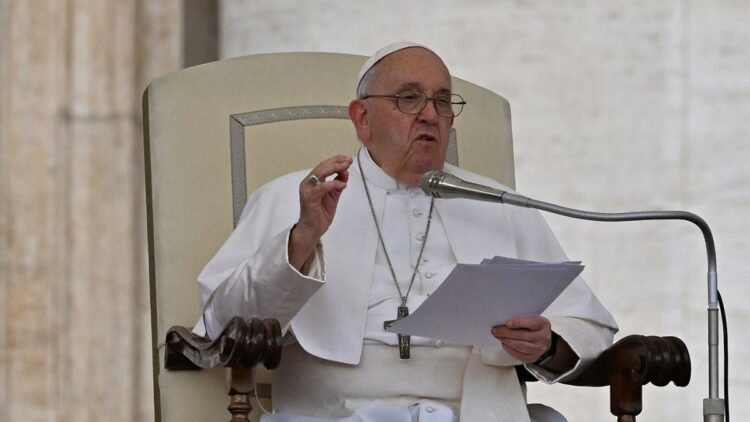 Francisco pidió paz y que se reconcilien los "cegados por el odio" en Medio Oriente