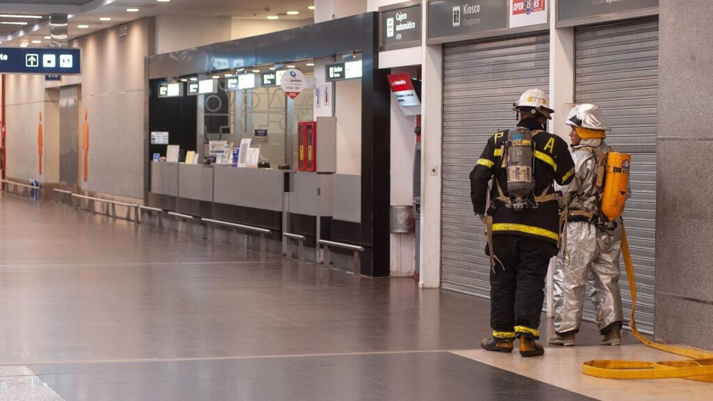 Hubo una amenaza de bomba en Aeroparque: desalojaron el lugar y desviaron los vuelos