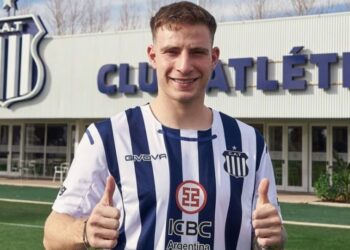 Barticciotto: “Me daban ganas de cantar con los hinchas”