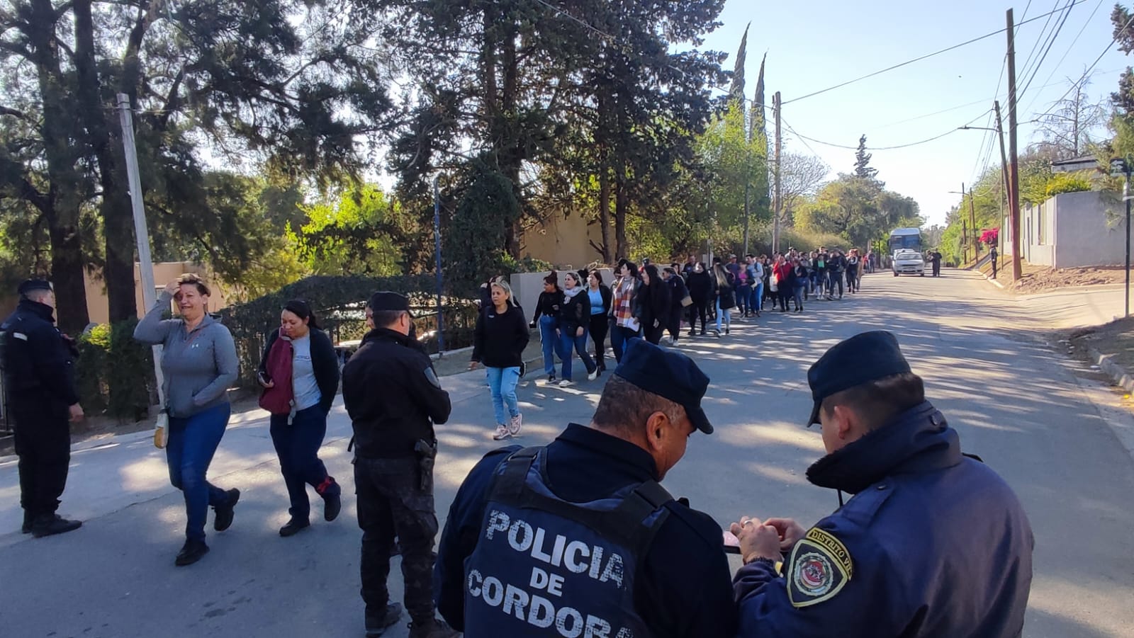 Gran operativo policial por el crimen de Gabriela Pérez, en medio de la asamblea de Soelsac