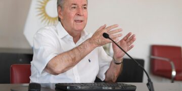 Por los incendios en la provincia, Schiaretti pidió a la población que «respete» las indicaciones