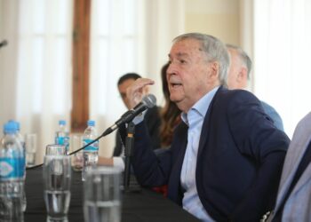 Schiaretti responsabilizó a Massa por la corrida cambiaria: «Tiene que dejar de tirarle nafta al fuego»