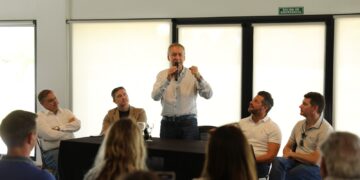 Desde Bell Ville, Schiaretti volvió a prometer la reducción y quita de retenciones si llega a la presidencia