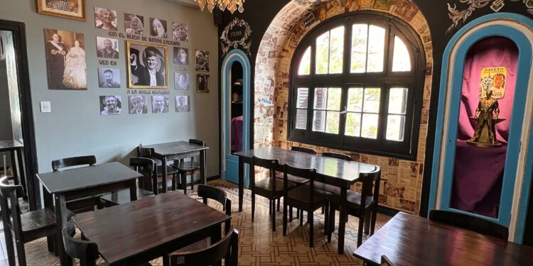 Así es el Perón Perón, el bar temático que se inaugura esta noche en Alta Córdoba