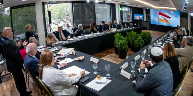 Así es la bandera oficial de la ciudad de Córdoba diseñada por un estudiante de Derecho
